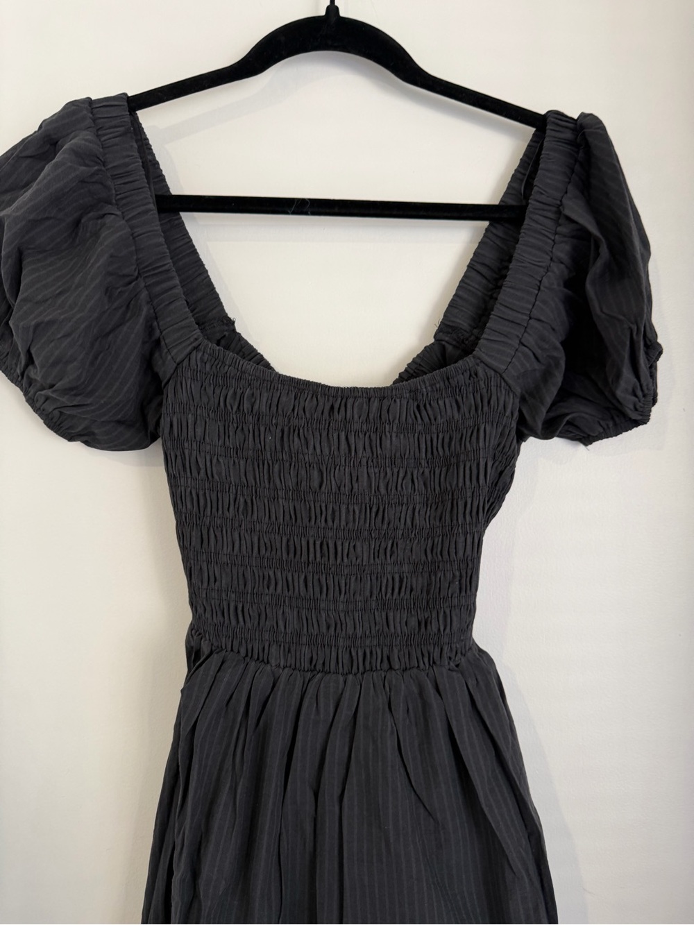 Le Lis Black Smocked Midi Dress with Puff Sleeves - Picture 2 of 8